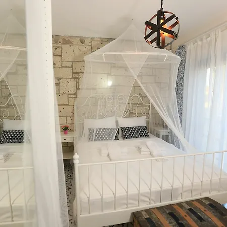 Muhit Butik Alaçatı
